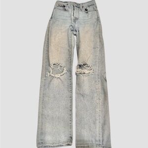 Levi’s Wedgie Straight Jeans Size 25 Light Wash Distressed High Rise